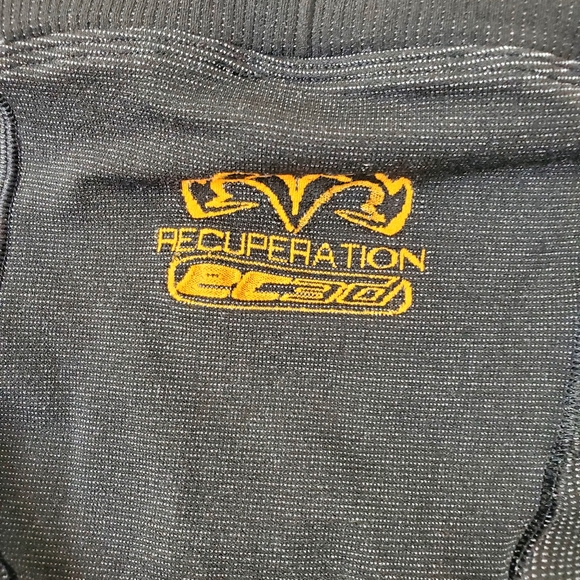 Orange Exercise Compression & Base Layers for Men - Picture 4 of 8